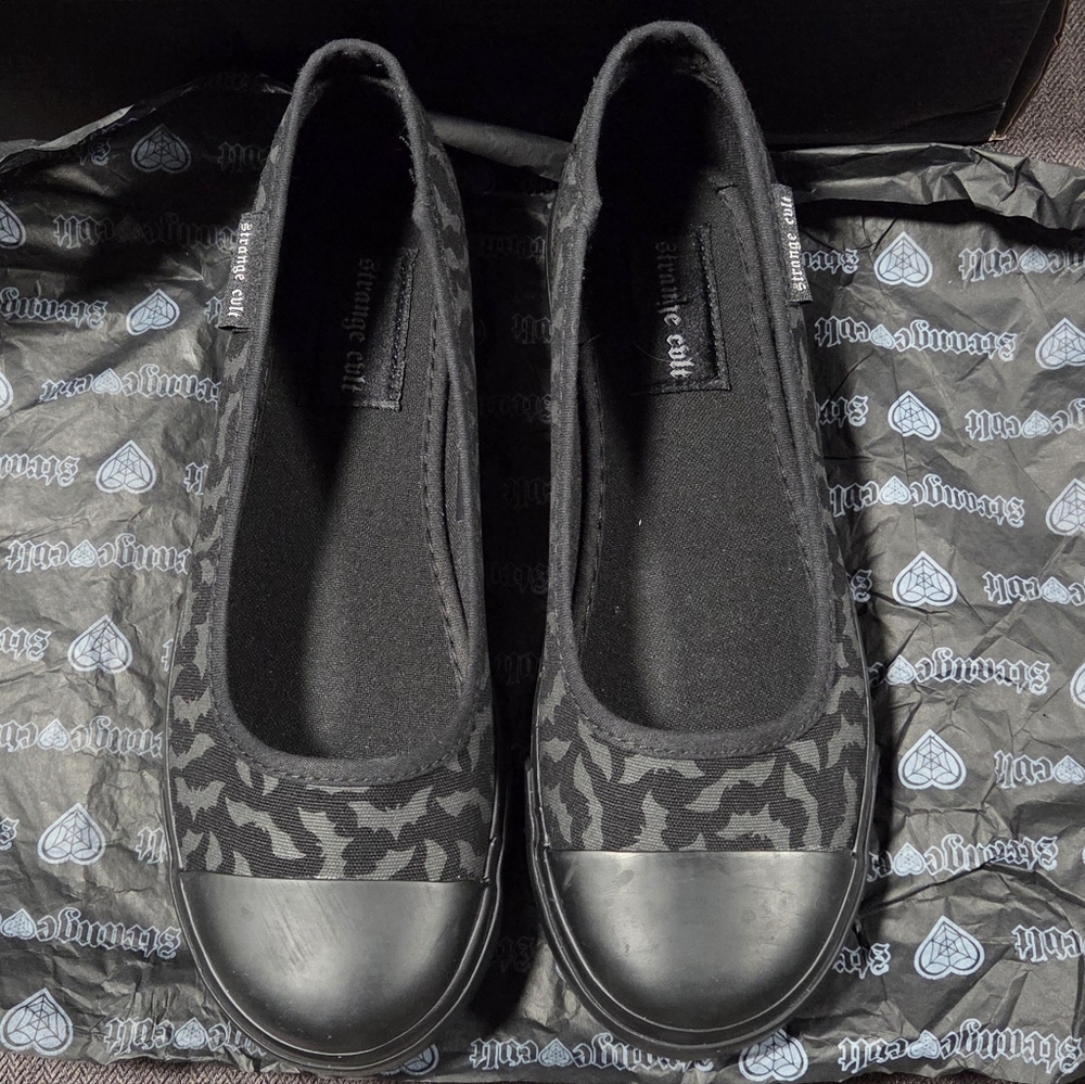 Strangecvlt Emily Bat Blackout Size 7 NIB - Picture 9 of 9